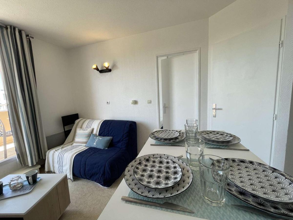 Apartment 2 Pieces, Piscine, Balcon, Parking, Proche - La Rochelle - Fr-1-246-529 *